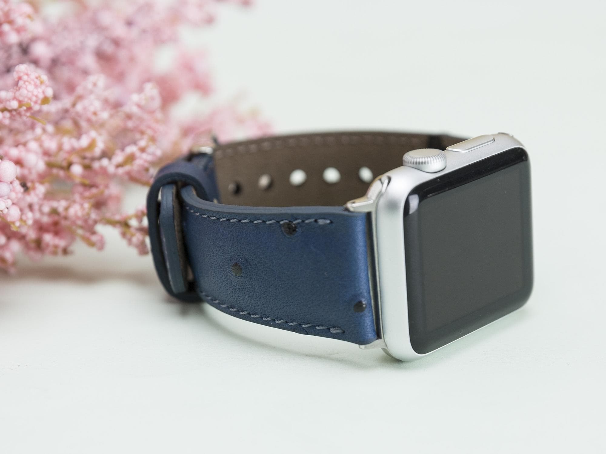 Leather Apple Watch Bands - Classic Style