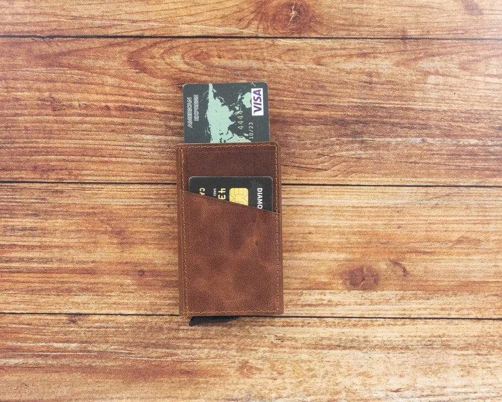 Torres Mechanical Card Holder