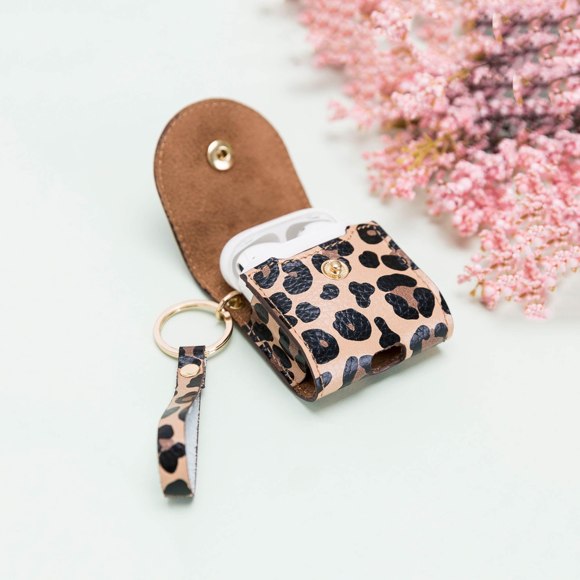 Mai Leather Case for AirPods 1 & 2 - LEOPARD PATTERNED - saracleather