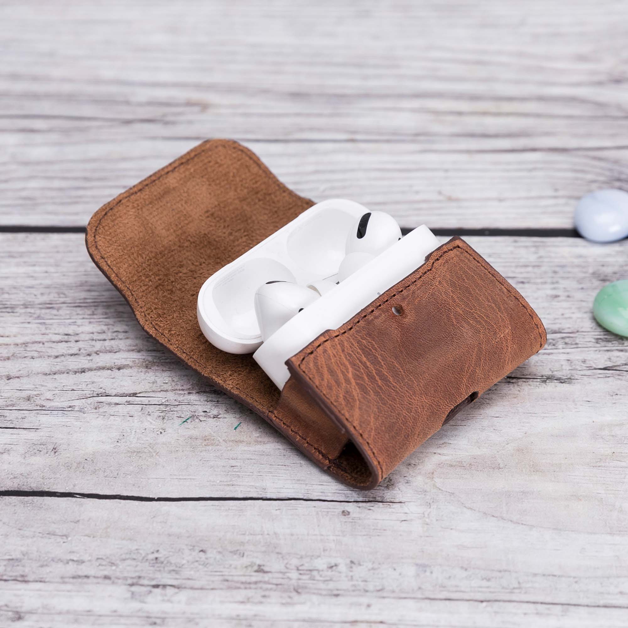 Mai Magnet Leather Case for AirPods Pro - BROWN - saracleather