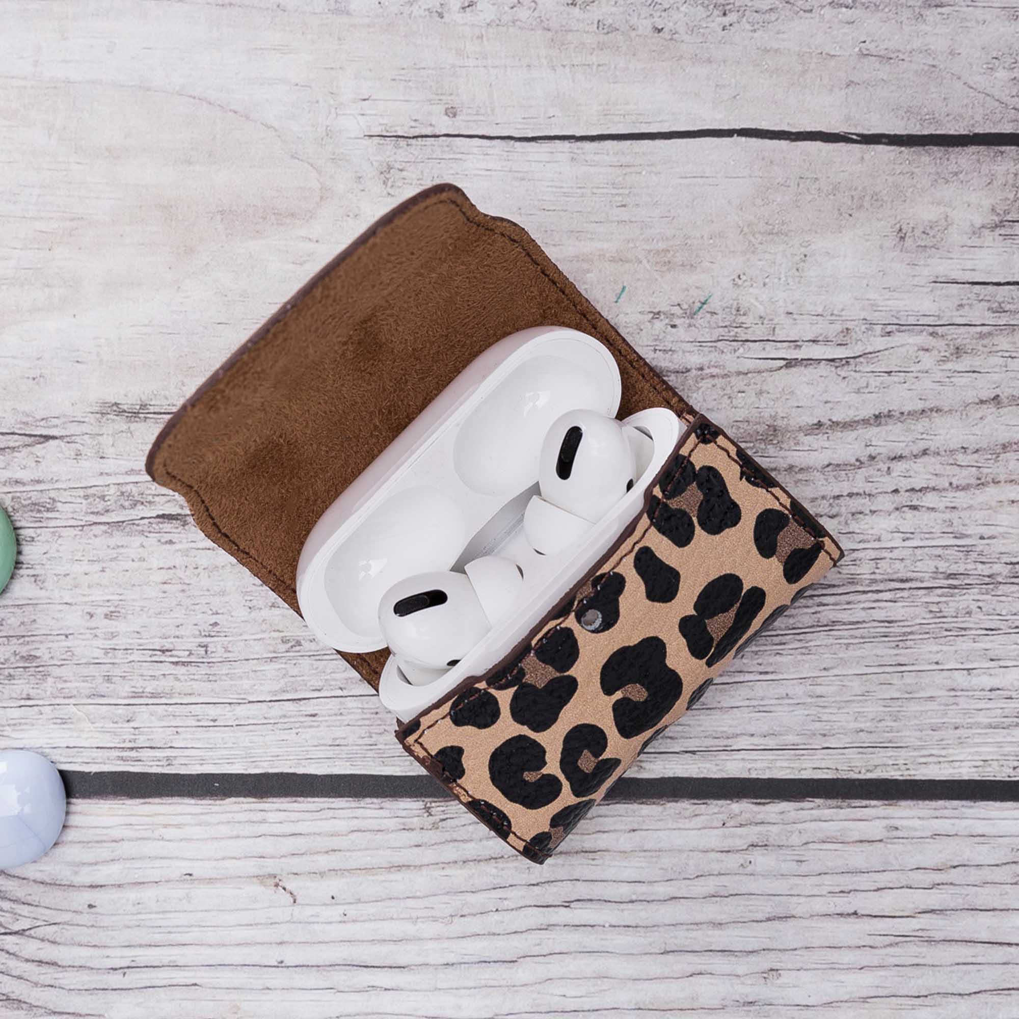 Mai Magnet Leather Case for AirPods Pro - LEOPARD PATTERNED - saracleather