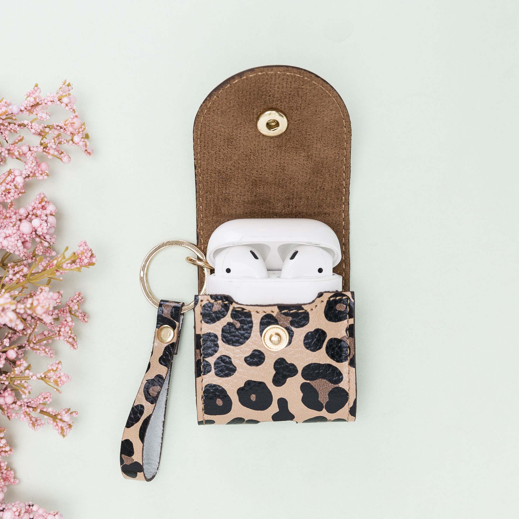 Mai Leather Case for AirPods 1 & 2 - LEOPARD PATTERNED - saracleather