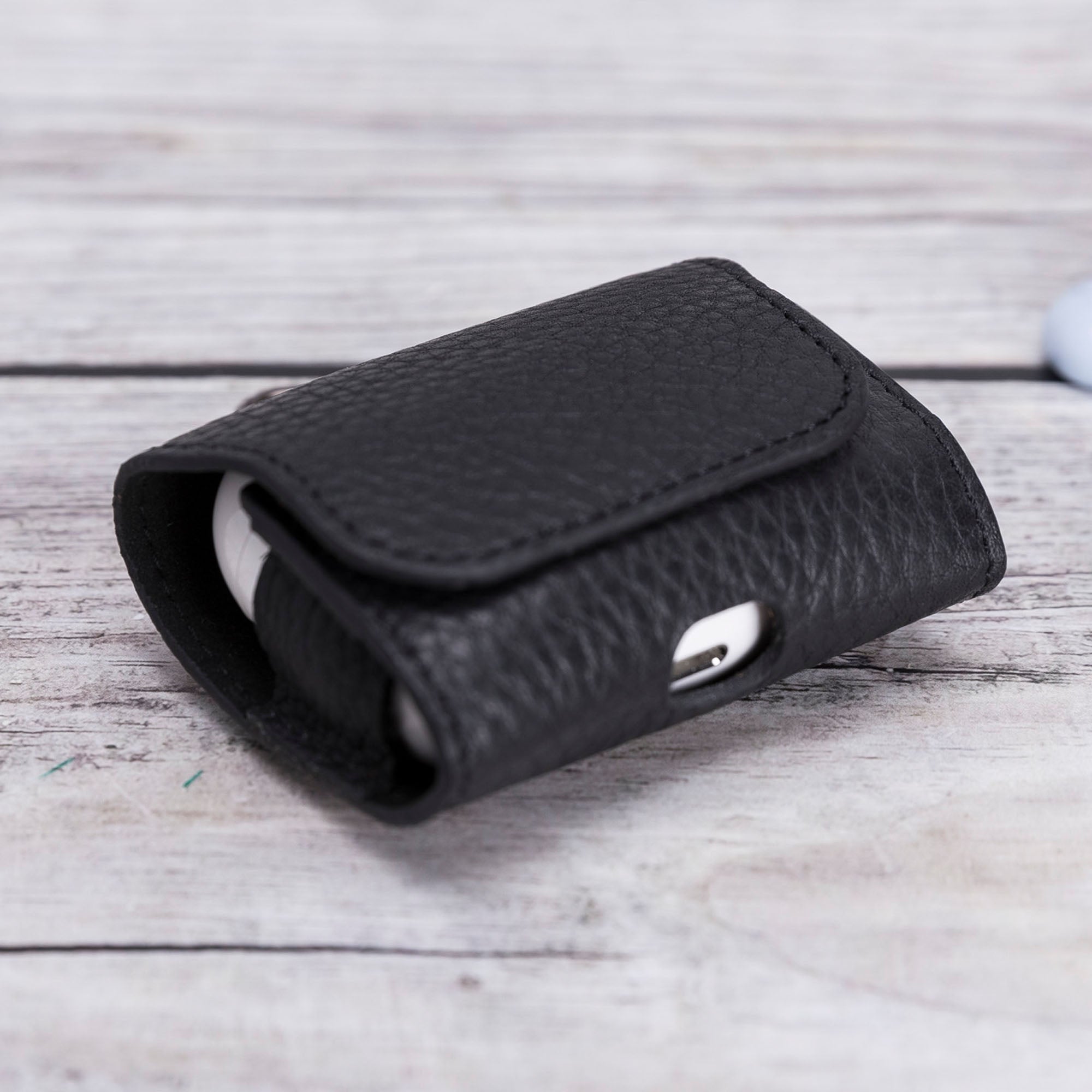 Mai Magnet Leather Case for AirPods Pro - BLACK - saracleather