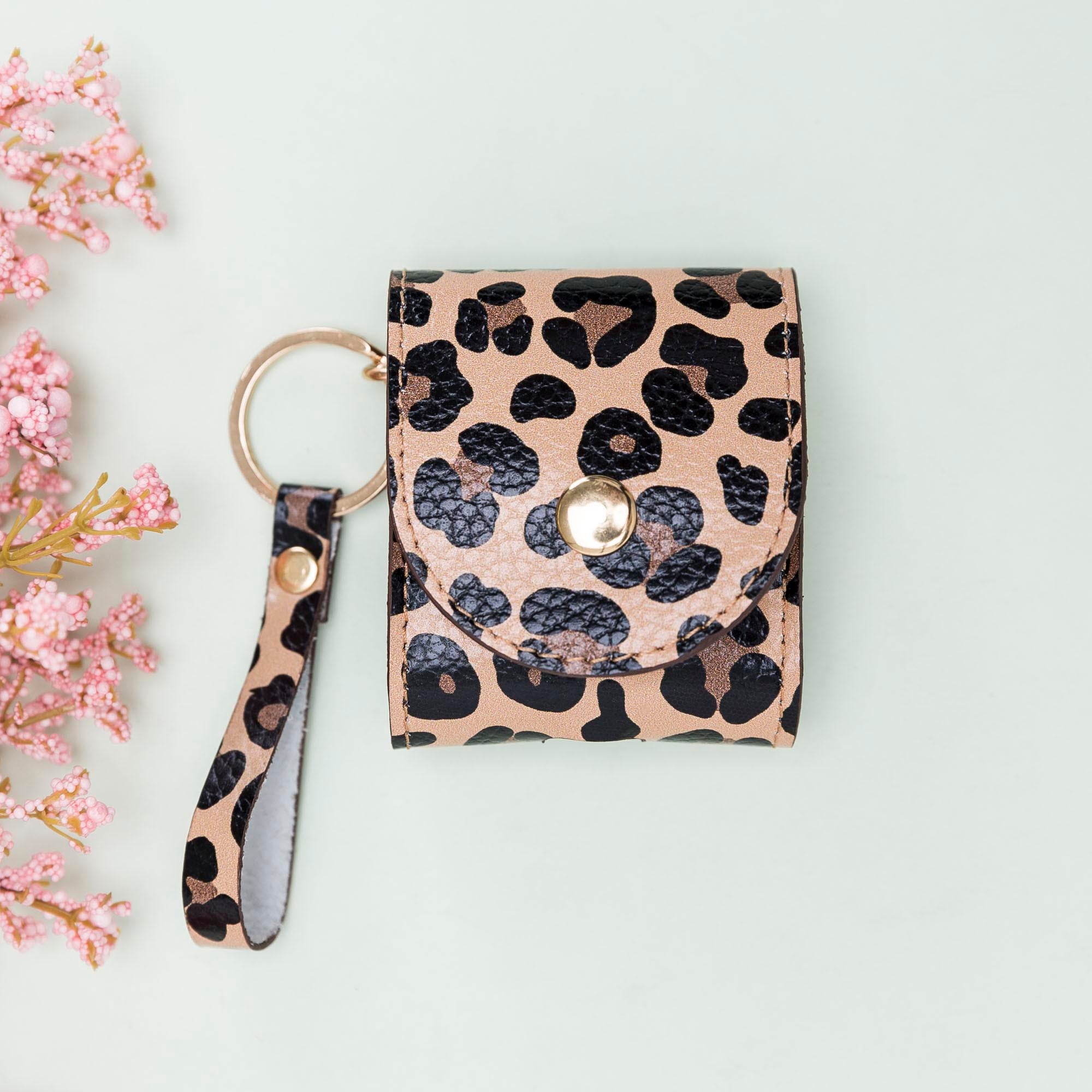 Mai Leather Case for AirPods 1 & 2 - LEOPARD PATTERNED - saracleather