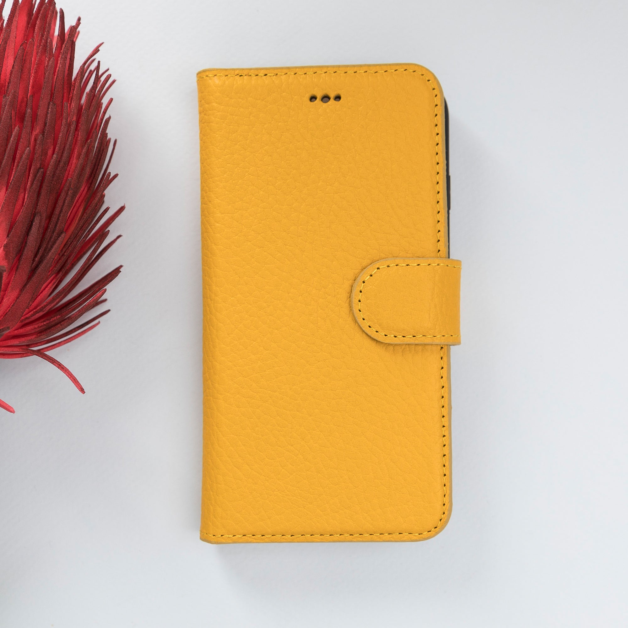 Magic Magnetic Detachable Leather Wallet Case for iPhone SE 2020 / 8 / 7 (4.7") - YELLOW - saracleather